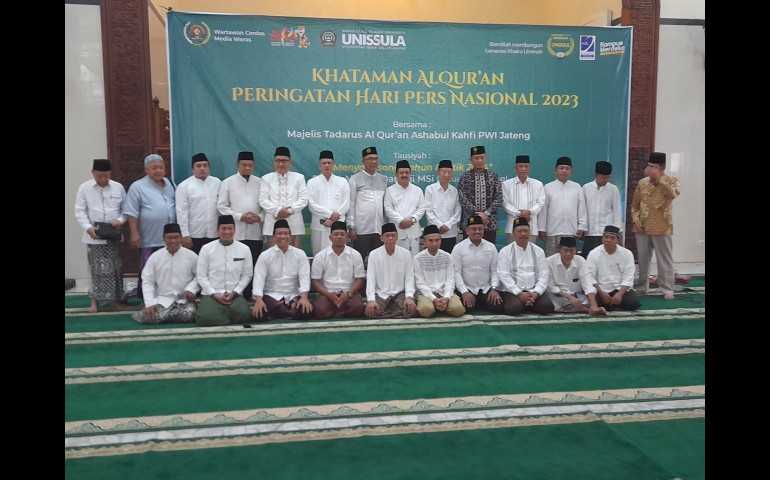 Khataman Alquran HPN PWI Jateng, Kiai Darodji Ingatkan Pemilih Milenial Waspadai  Disinformasi di Medsos