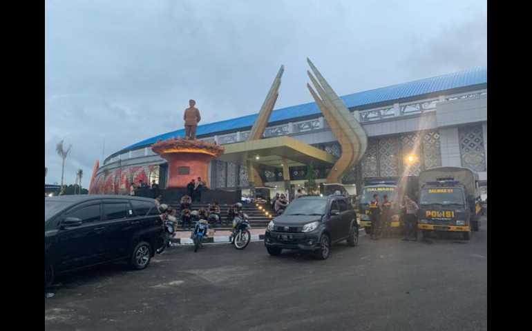 Dilarang Masuk, Suporter PSIS Mengamuk