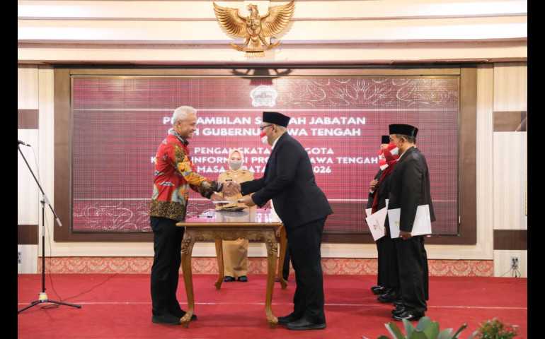 Usai di Lantik, Ini Tugas KI Jateng: Edukasi Keterbukaan Informasi kepada Masyarakat