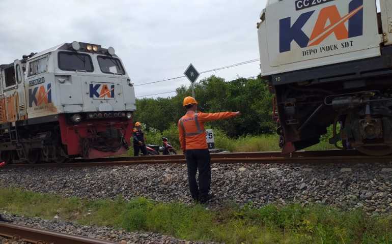 Dua Orang Tewas Setelah Tertabrak Kereta Api di Semarang, Berikut Kronologinya