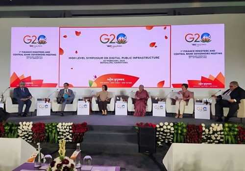 Pemerintah Targetkan 300 BTS dan Akses Internet di 9.700 Lokasi