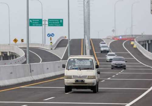 Resmi! Tol Semarang - Demak Siap Beroperasi, Jokowi: Bisa Sebagai Tanggul Laut