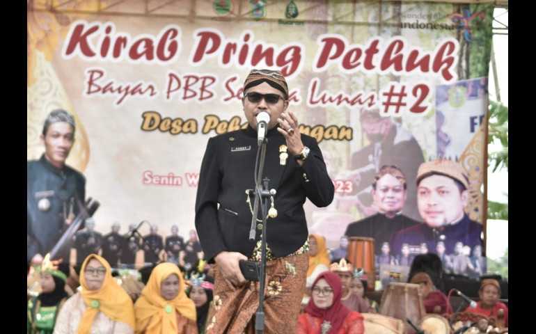 Tradisi Unik Bayar Pajak di Banjarnegara, Waket DPRD Jateng Ferry: Lestarikan Pring Pethuk