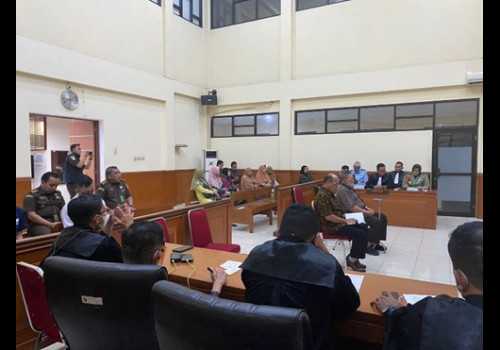 Terdakwa Tipikor Dana TWP AD Dituntut 15 dan 18 Tahun Penjara