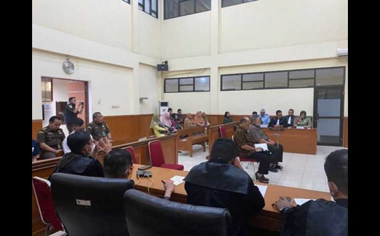 Terdakwa Tipikor Dana TWP AD Dituntut 15 dan 18 Tahun Penjara