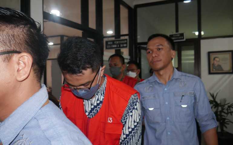 BREAKING NEWS: Resmi Ditahan, Empat Tersangka Pemberian Fasilitas Kredit Bank BJB Dijebloskan ke LP Kedungpane Semarang