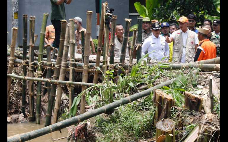 Sigap! Tanggul Jebol di Sungai Dawe Kudus, Pemprov Jateng Lakukan Penanganan