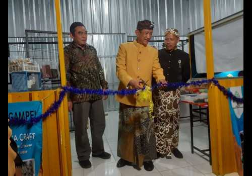 Pagelaran Wayang Kulit Ramaikan Hari Jadi Kecamatan Ngampel ke-21