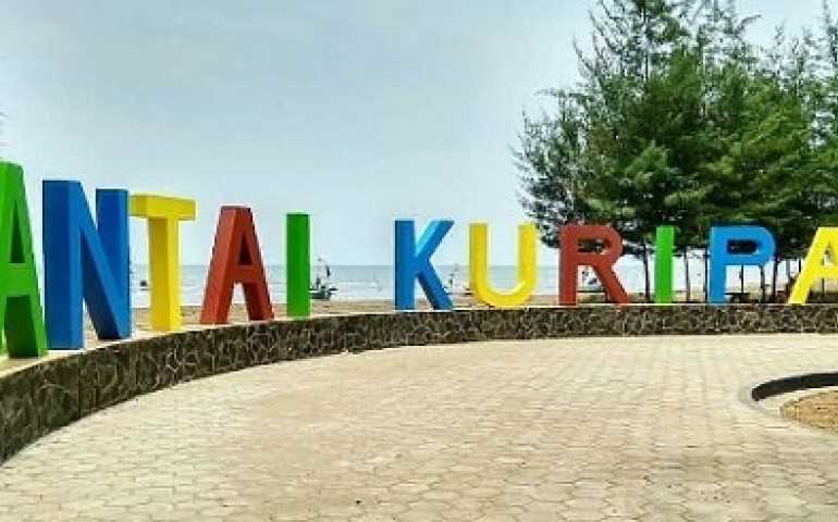 Membuang Kepenatan dengan Menikmati Keindahan Pantai Kuripan Batang
