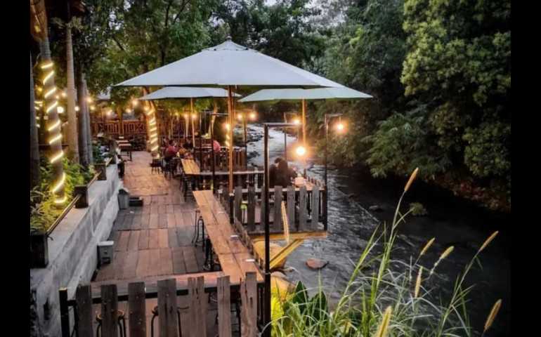 New River Moon Klaten: Kuliner Sekaligus Wisata Alam