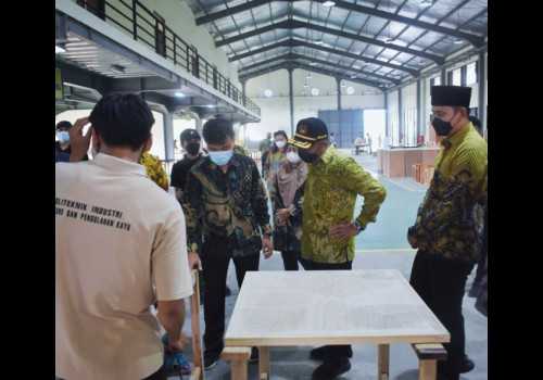 Kunjungi Kawasan Industri Kendal, Menko PMK Muhadjir Effendy : Sudah Sesuai Standar Perpres