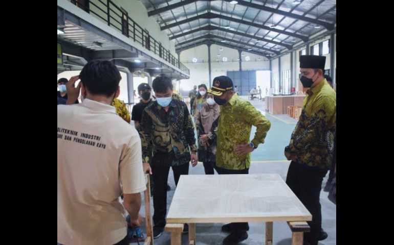 Kunjungi Kawasan Industri Kendal, Menko PMK Muhadjir Effendy : Sudah Sesuai Standar Perpres