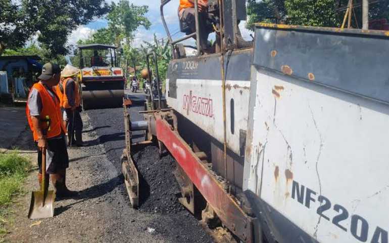 Pemkot Semarang Perbaiki Jalan Rusak Jelang Mudik Lebaran