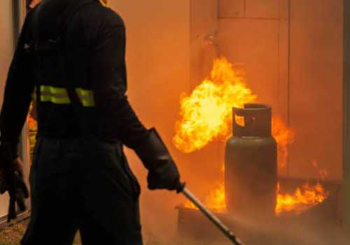 Gegara Gas Bocor, Warung Makan di Semarang Terbakar