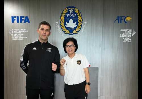 FIFA Komitmen Kembangkan Sepak Bola Wanita