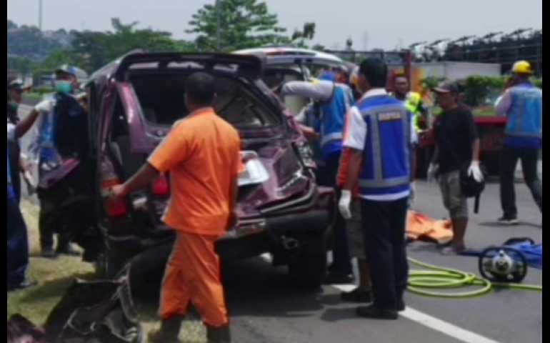 Kecelakaan Beruntun di Tol Jatengaleh-Krapyak Semarang, Dugaan Pengemudi Hilang Kendali