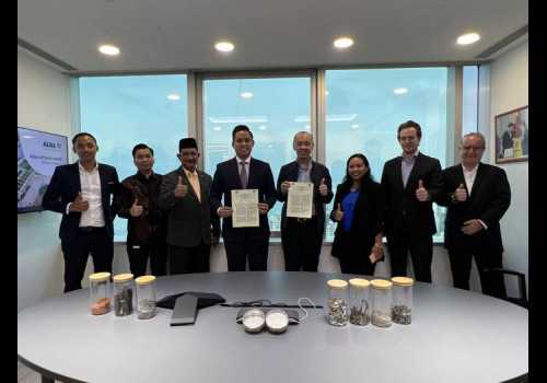 Bupati Kendal Boyong Investasi Senilai 700 Miliar dari Hong Kong