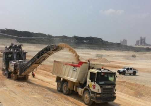 Dukung Program Pemerintah, Semen Indonesia Terapkan Teknik Pertambangan Surface Mining