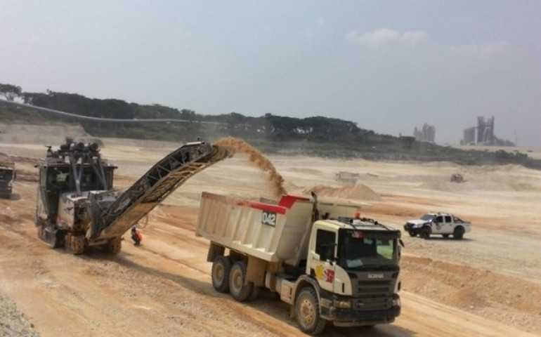 Dukung Program Pemerintah, Semen Indonesia Terapkan Teknik Pertambangan Surface Mining