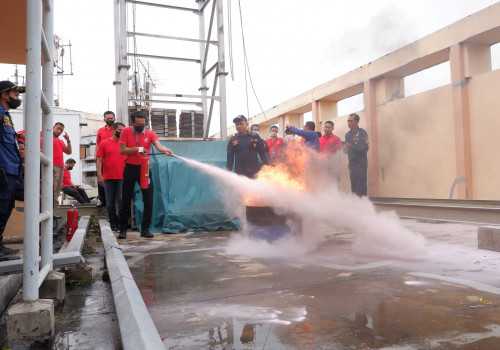 Hotel Ciputra Semarang Gelar Simulasi Kebakaran Gedung