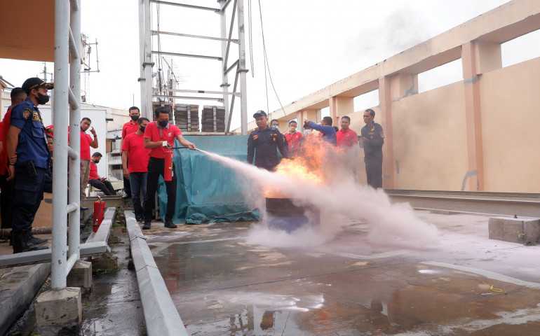 Hotel Ciputra Semarang Gelar Simulasi Kebakaran Gedung