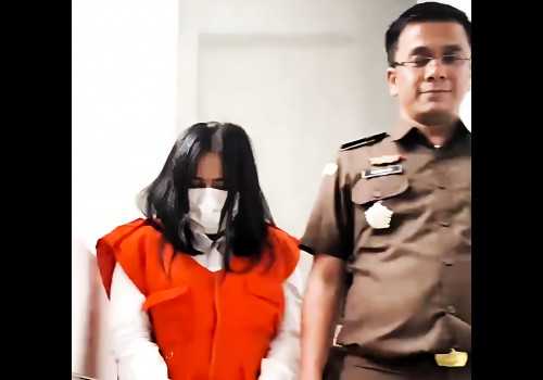 Mangkir dari Panggilan, Kejati Jateng Tahan Mantan Pimpinan Bank Raya Indonesia