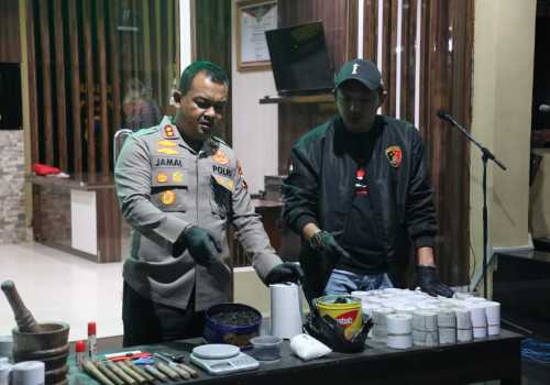 Polres Kendal Musnahkan 17,2 Kg Bubuk Mercon
