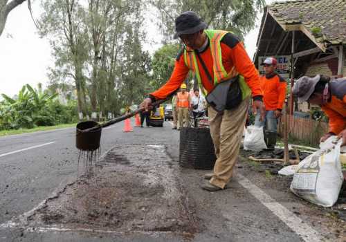 Cek Kesiapan Mudik Lebaran, Pemrov Jateng Pastikan Perjalanan Pemudik Aman dan Nyaman