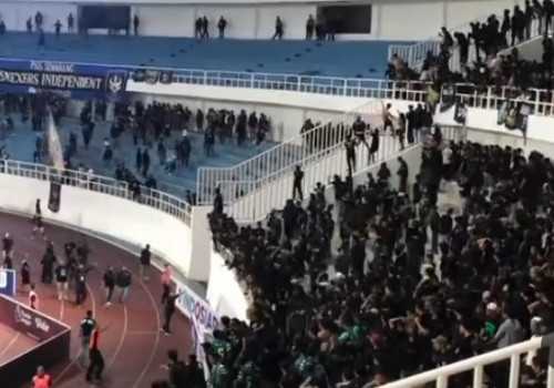 Sempat Ricuh pada Pertandingan PSIS Vs PSS