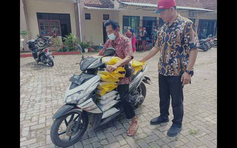 Atasi Inflasi, Puluhan Ton Beras Dijual Murah