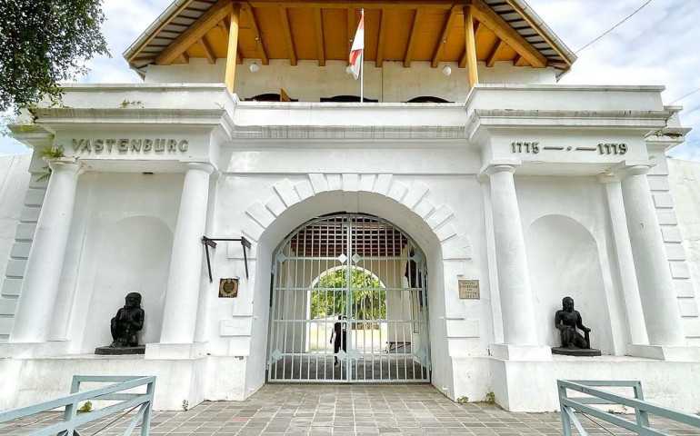 Wisata Benteng Vastenburg, Saksi Bisu Sejarah Kolonial Belanda