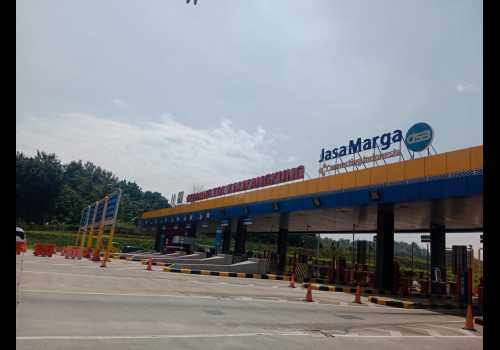 Jangan Khawatir, Jasa Marga Semarang-Batang Siapkan Derek 24 Jam: Pemudik Kendaraan Listrik