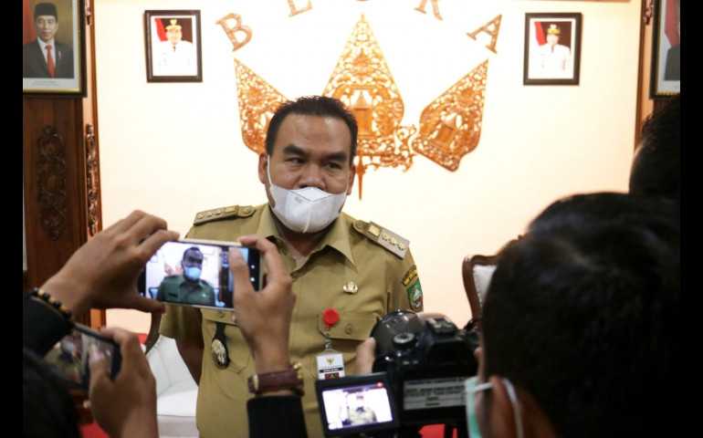 Distribusikan 16 Mobil Operasional Kecamatan, Bupati Blora : Bukan untuk Camat dan Tak Boleh Dibawa Pulang