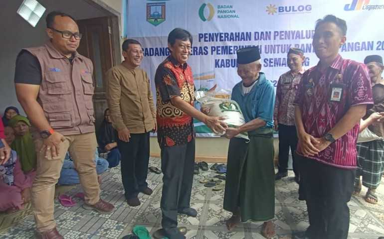 Bantu Perekonomian Masyarakat Pemkab Semarang Distribusikan Ratusan Ton Cadangan Beras Pemerintah