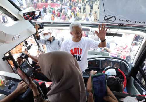 Senyum Bahagia Ribuan Warga Bisa Mudik Gratis Jakarta-Jateng, Ganjar: Bagian Kontribusi Pemprov Jateng