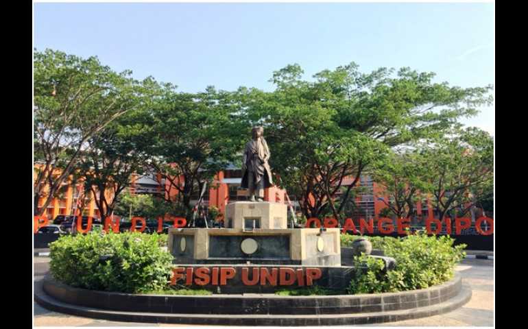 Hebat! FISIP UNDIP Terbaik 2 Lingkup Keilmuan Sosial dan Pemerintahan di Indonesia Versi Edurank 2023