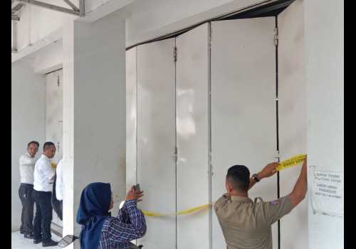 Tutup Tiga Toko Tak Berizin, Satpol PP Kota Semarang: Segera Lengkapi PBG