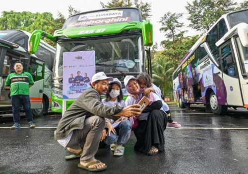 SIG Berangkatkan 600 Peserta Mudik Bersama BUMN 2023  ke Jawa Tengah dan Jawa Timur