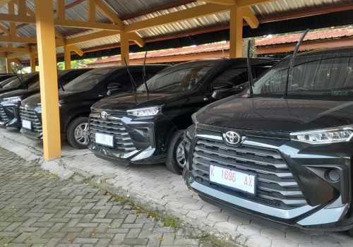 Belasan Mobil Operasional Kecamatan Dikandangkan di Parkiran Setda