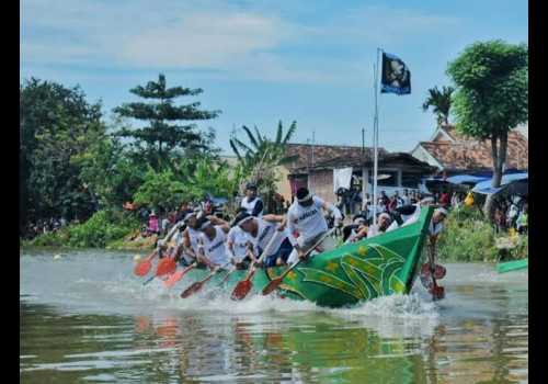 Tradisi Lebaran, Lomba Dayung Batang Diikuti 400 Peserta: Jadi Ajang Silaturahmi