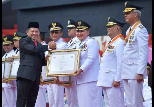 Kado Istimewa Jelang HUT ke 476, Pemerintah Kota Semarang Raih Penghargaan Terbaik Nasional Penyelenggaraan Pemerintahan Daerah