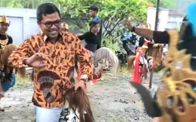 Ini Cara Ferry Wawan Cahyono Ikut Lestarikan Kesenian Ebeg Banjarnegara