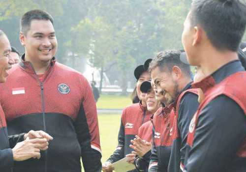 Resmi Dilepas Jokowi, Kontingen Indonesia untuk SEA Games 2023 Langsung Berangkat ke Kamboja