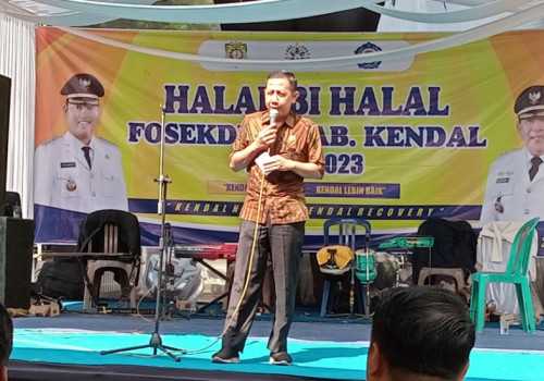Momen Halal Bi halal Forsekdesi Kendal, Ketua Forsekdesi Meminta Kepada Bupati Agar Kesejahteraan Bisa Disamakan Dengan PNS