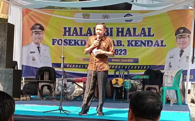 Momen Halal Bi halal Forsekdesi Kendal, Ketua Forsekdesi Meminta Kepada Bupati Agar Kesejahteraan Bisa Disamakan Dengan PNS