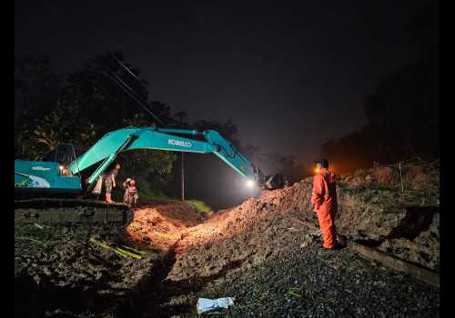 Jalur Tertutup Longsor, KA Ciremai dan KA Harina Alami Keterlambatan