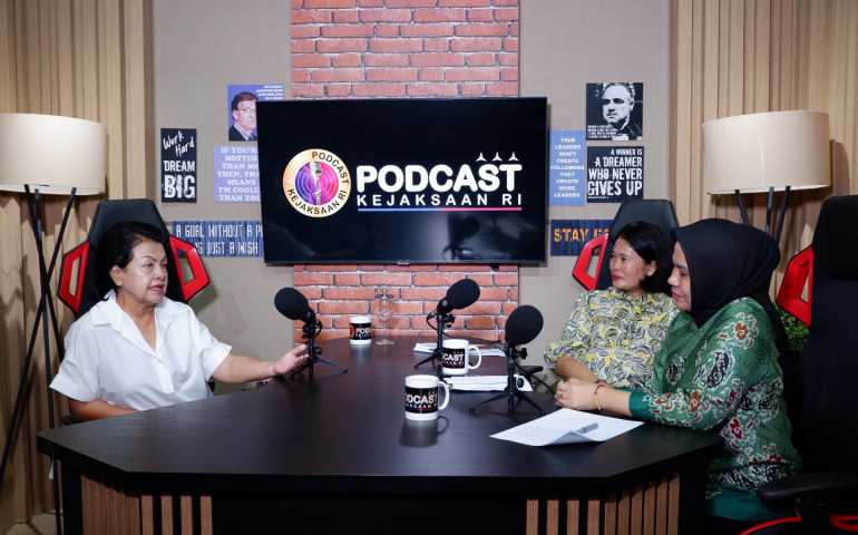 Peringati Hari Kartini, Ketua Umum Ikatan Adhyaksa Dharmakarini: Keteguhan Hati dan Kegigihan Harus Dimiliki Wanita