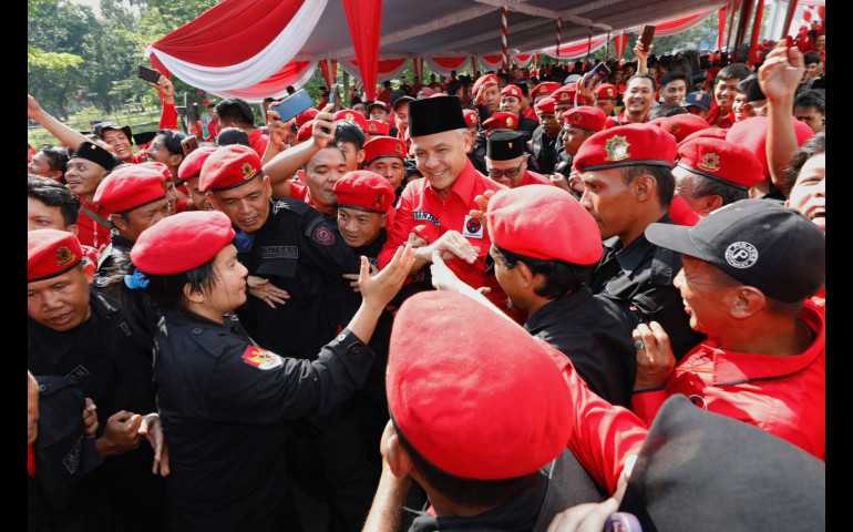 Ganjar ke Ribuan Kader PDIP Sumsel; Jangan Tengok ke Belakang, Saatnya Bangkit dan Berjuang