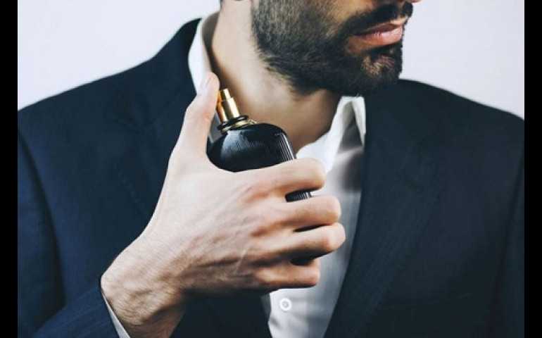 Ini Dia Aroma Parfum Pria yang Menarik Bagi Wanita