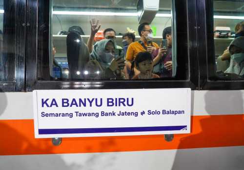 Tingkatkan Layanan Pelanggan, KAI Luncurkan 5 Kereta Api Baru